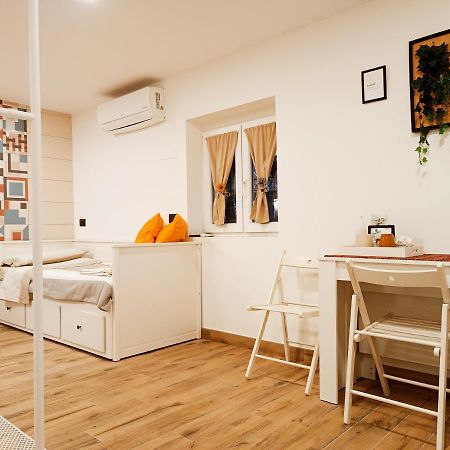 Touch&Go - Stanza privata con servizi Ciampino Esterno foto