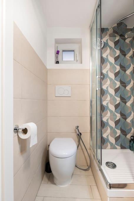 Touch&Go - Stanza privata con servizi Ciampino Esterno foto